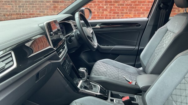 Used Volkswagen T-Roc 2024 for sale - 75751351: Photo 28