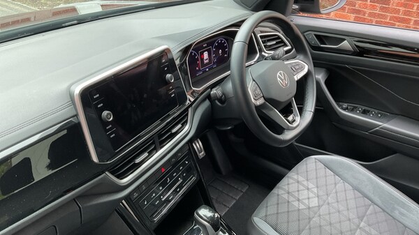 Used Volkswagen T-Roc 2024 for sale - 75751351: Photo 2