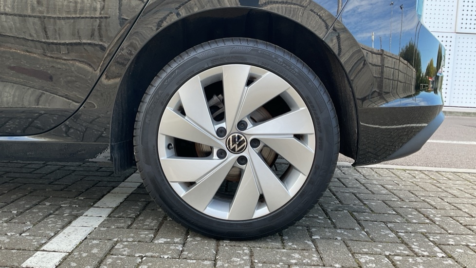 Used Volkswagen Golf 2024 for sale - 76400619: Photo 19