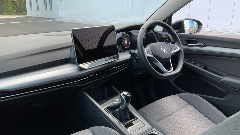 Used Volkswagen Golf 2024 for sale - 76400619: Photo 2