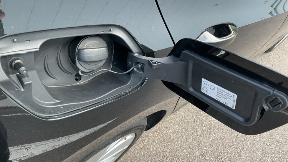 Used Volkswagen Golf 2024 for sale - 76400619: Photo 29