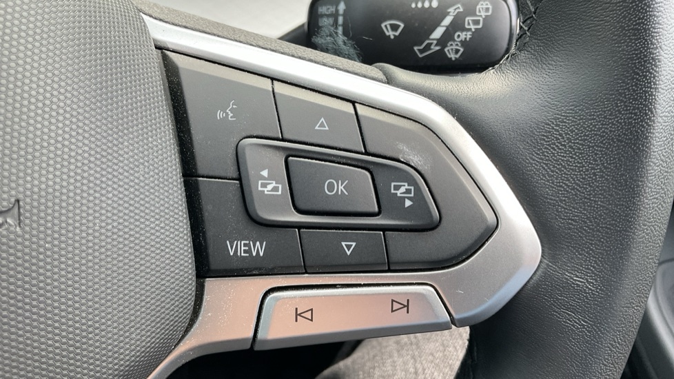 Used Volkswagen Golf 2024 for sale - 76400619: Photo 30