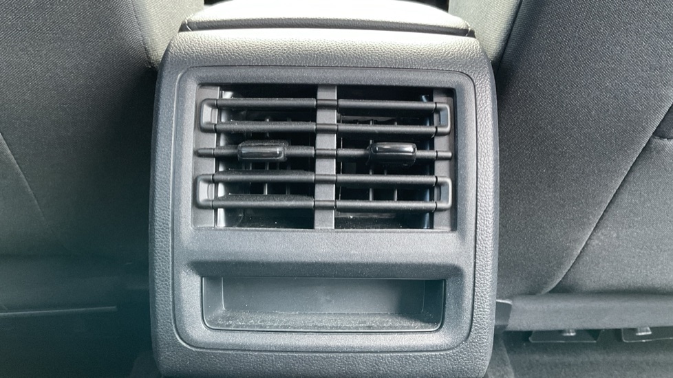 Used Volkswagen Golf 2024 for sale - 76400619: Photo 34