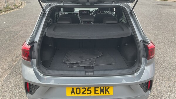 Used Volkswagen T-Roc 2025 for sale - 75440168: Photo 16