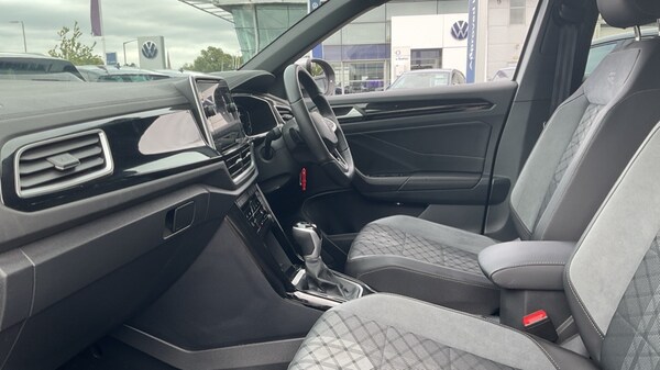 Used Volkswagen T-Roc 2025 for sale - 75440168: Photo 28