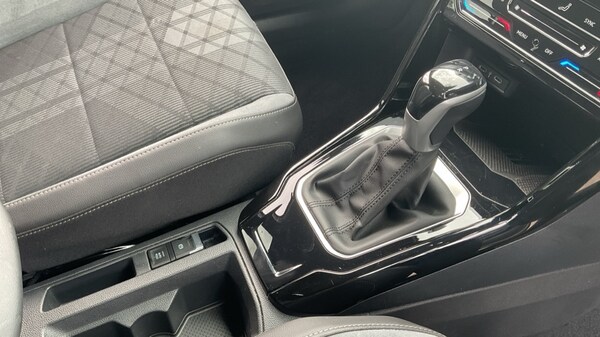 Used Volkswagen T-Roc 2025 for sale - 75440168: Photo 35