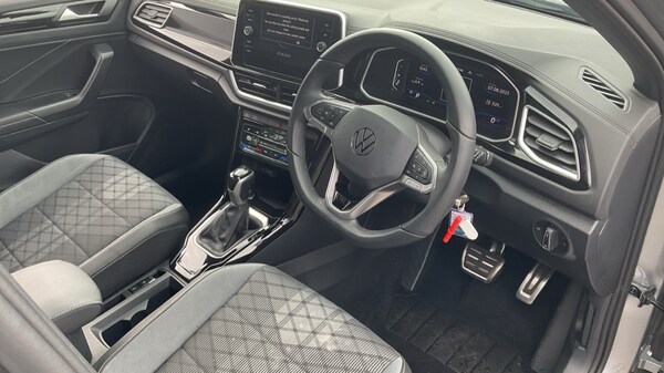 Used Volkswagen T-Roc 2025 for sale - 75440168: Photo 6