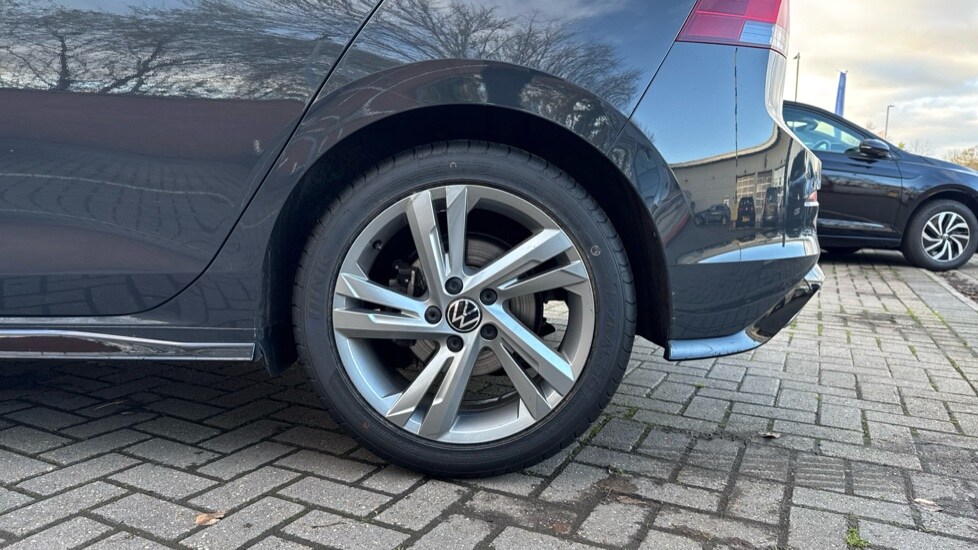 Used Volkswagen Golf 2023 for sale - 76766382: Photo 19