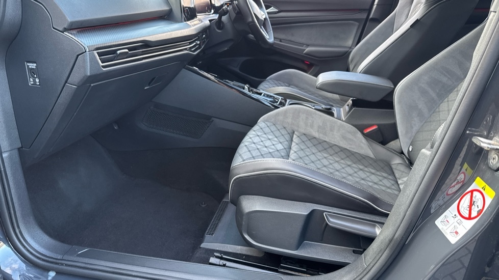 Used Volkswagen Golf 2023 for sale - 76766382: Photo 40