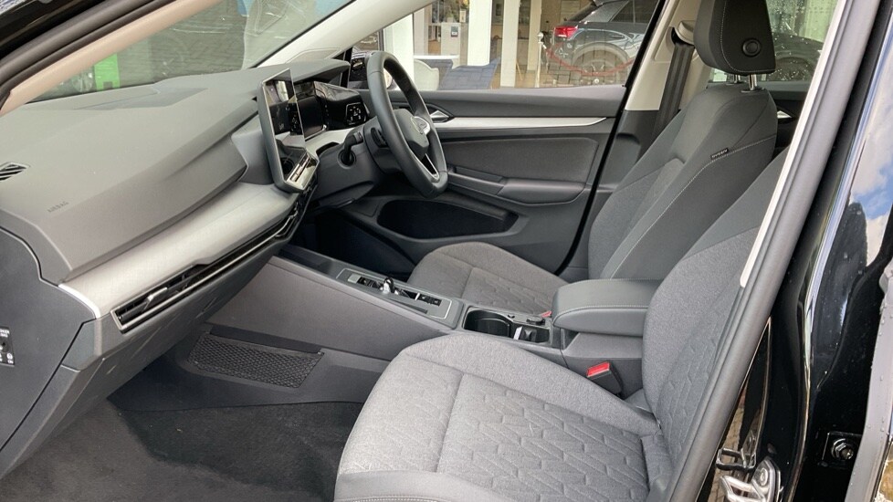 Used Volkswagen Golf 2025 for sale - 75943403: Photo 28