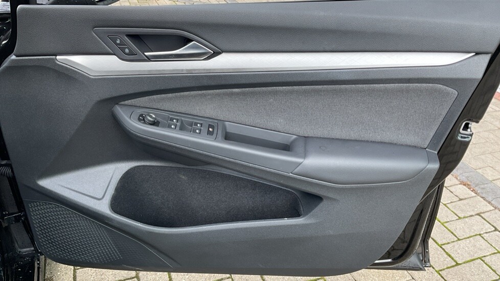 Used Volkswagen Golf 2025 for sale - 75943403: Photo 37
