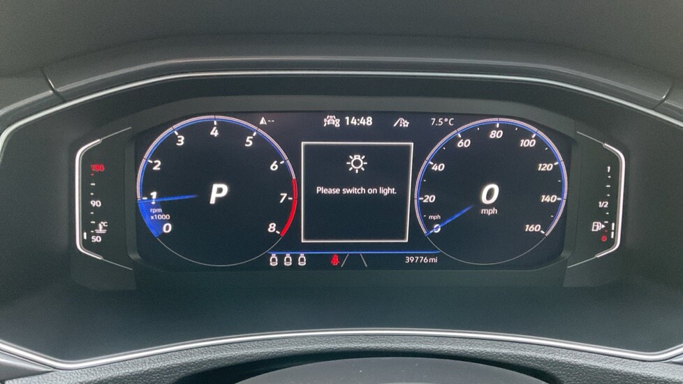 Used Volkswagen T-Roc 2021 for sale - 77082468: Photo 14