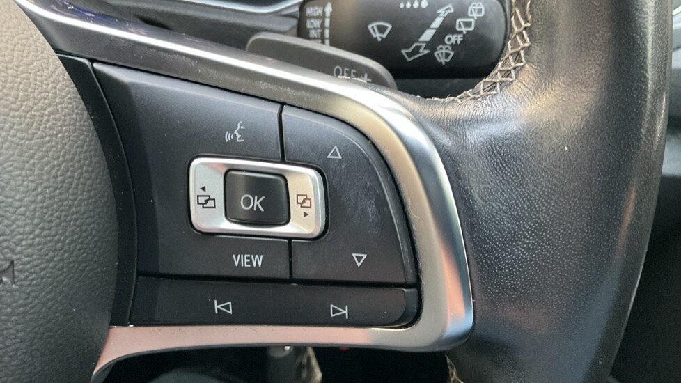 Used Volkswagen T-Roc 2021 for sale - 77082468: Photo 30