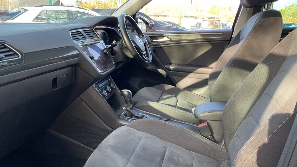 Used Volkswagen Tiguan 2020 for sale - 76927985: Photo 28