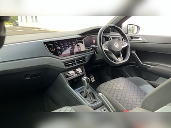 Used Volkswagen Polo 2022 for sale - 76552302: Photo