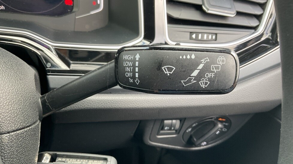 Used Volkswagen Polo 2022 for sale - 76552302: Photo 32