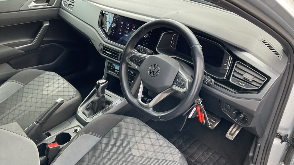 Used Volkswagen Polo 2022 for sale - 76552302: Photo 6