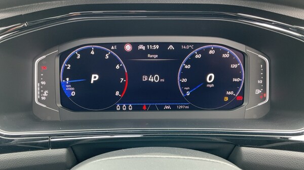 Used Volkswagen T-Roc 2025 for sale - 76092078: Photo 14