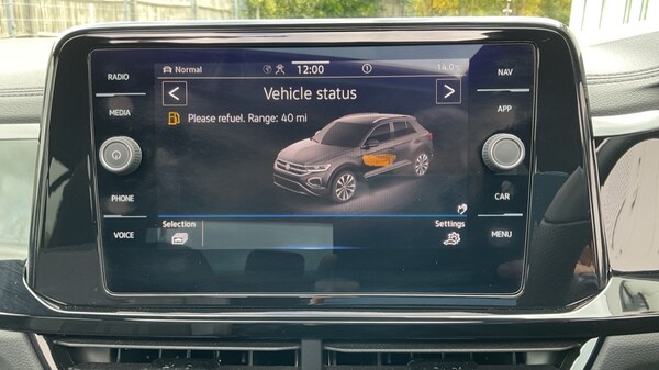 Used Volkswagen T-Roc 2025 for sale - 76092078: Photo 23