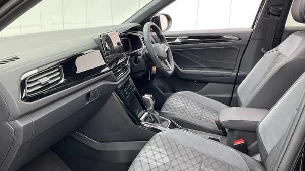 Used Volkswagen T-Roc 2025 for sale - 76092078: Photo 28