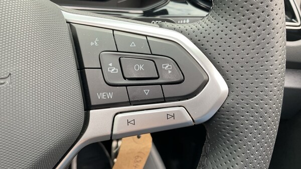 Used Volkswagen T-Roc 2025 for sale - 76092078: Photo 30