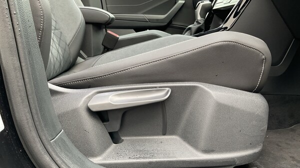 Used Volkswagen T-Roc 2025 for sale - 76092078: Photo 39