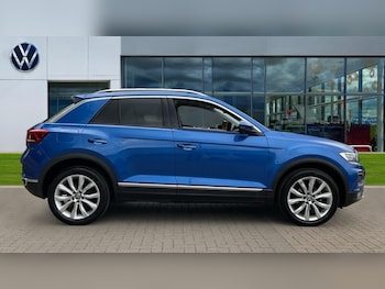 Used Volkswagen T-Roc 2021 for sale - 75688543: Photo