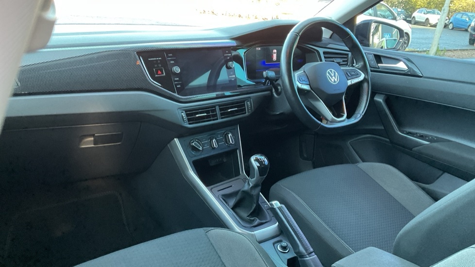 Used Volkswagen Polo 2024 for sale - 76766313: Photo 2