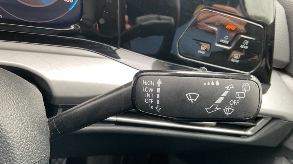 Used Volkswagen Golf 2022 for sale - 76272983: Photo 32