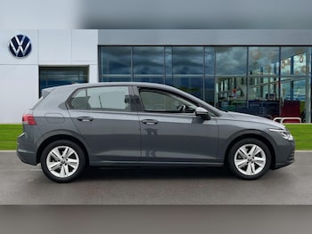 Used Volkswagen Golf 2022 for sale - 76272983: Photo