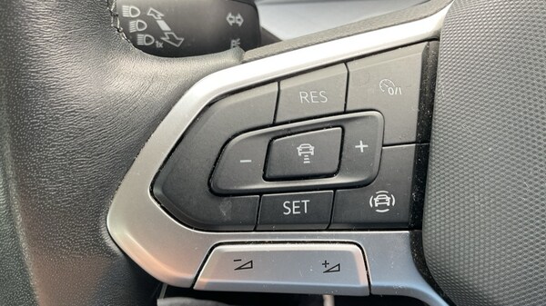 Used Volkswagen Golf 2023 for sale - 76074361: Photo 31