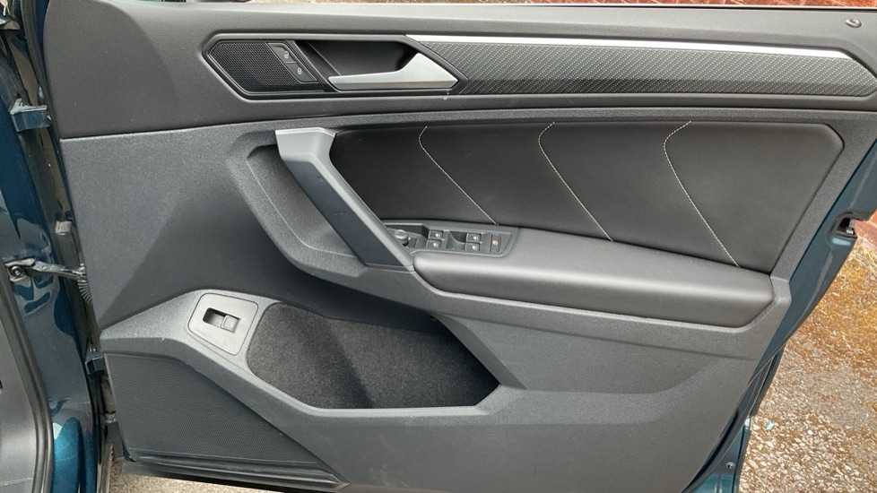 Used Volkswagen Tiguan 2021 for sale - 76096000: Photo 37