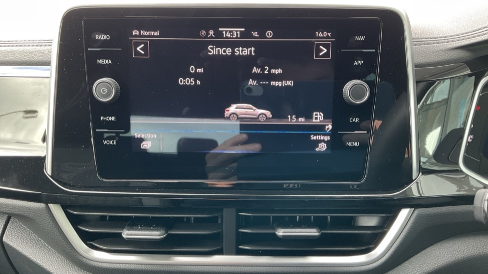 Used Volkswagen T-Roc 2025 for sale - 76514918: Photo 23