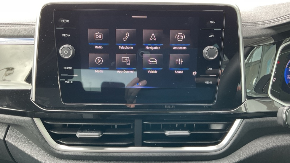 Used Volkswagen T-Roc 2025 for sale - 76514918: Photo 24