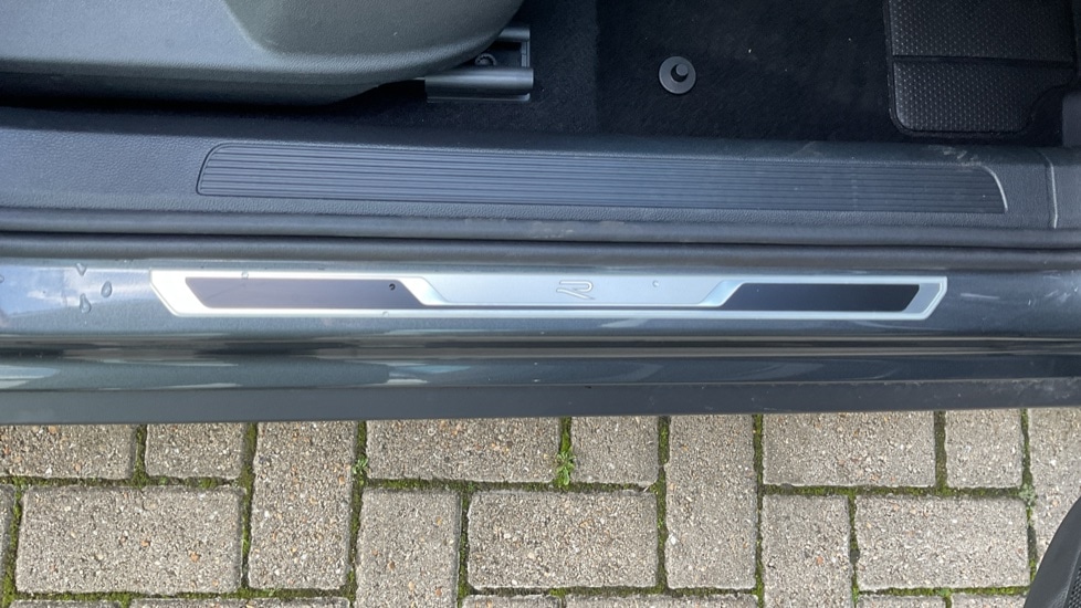 Used Volkswagen T-Roc 2025 for sale - 76514918: Photo 40