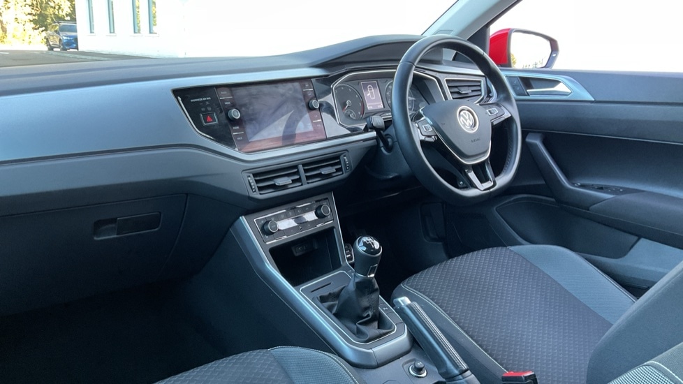 Used Volkswagen Polo 2021 for sale - 76092031: Photo 2