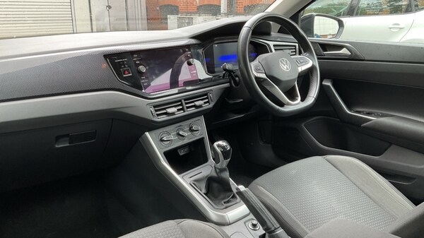 Used Volkswagen Polo 2022 for sale - 75776028: Photo 2