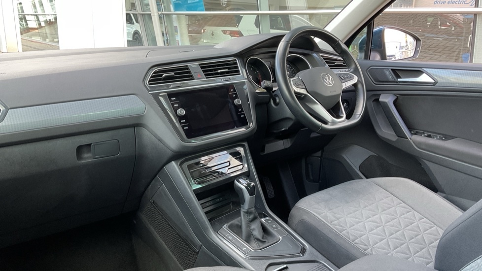Used Volkswagen Tiguan 2022 for sale - 76691419: Photo 2