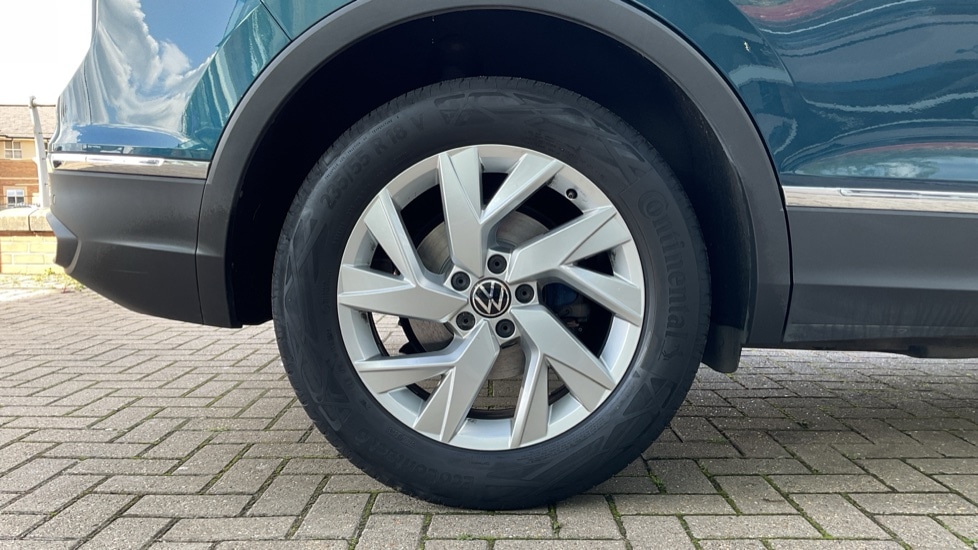 Used Volkswagen Tiguan 2022 for sale - 76691419: Photo 5