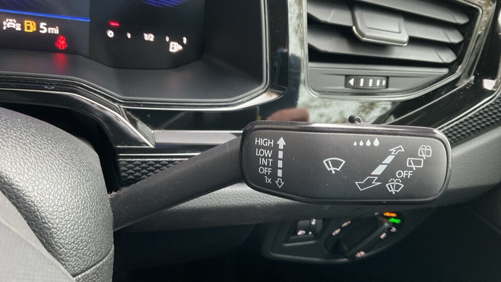 Used Volkswagen Taigo 2023 for sale - 76684073: Photo 32