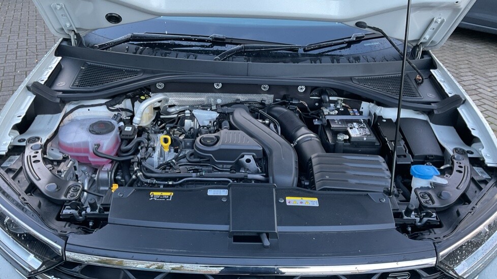 Used Volkswagen T-Roc 2025 for sale - 76851132: Photo 17