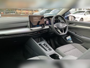 Used Volkswagen Golf 2025 for sale - 76475166: Photo