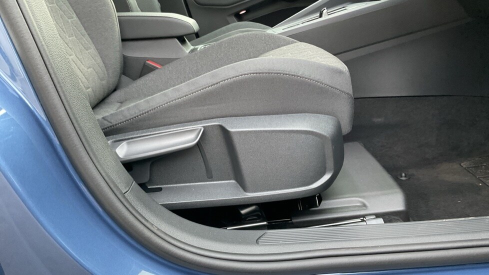 Used Volkswagen Golf 2025 for sale - 76475166: Photo 39