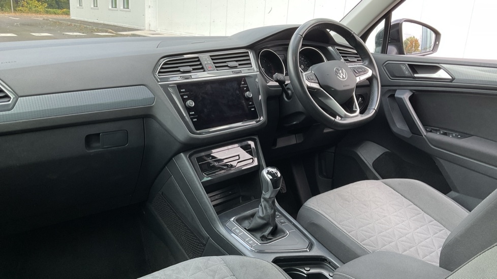 Used Volkswagen Tiguan 2022 for sale - 76092155: Photo 2