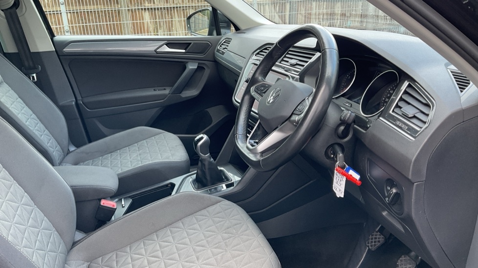 Used Volkswagen Tiguan 2022 for sale - 76092155: Photo 26