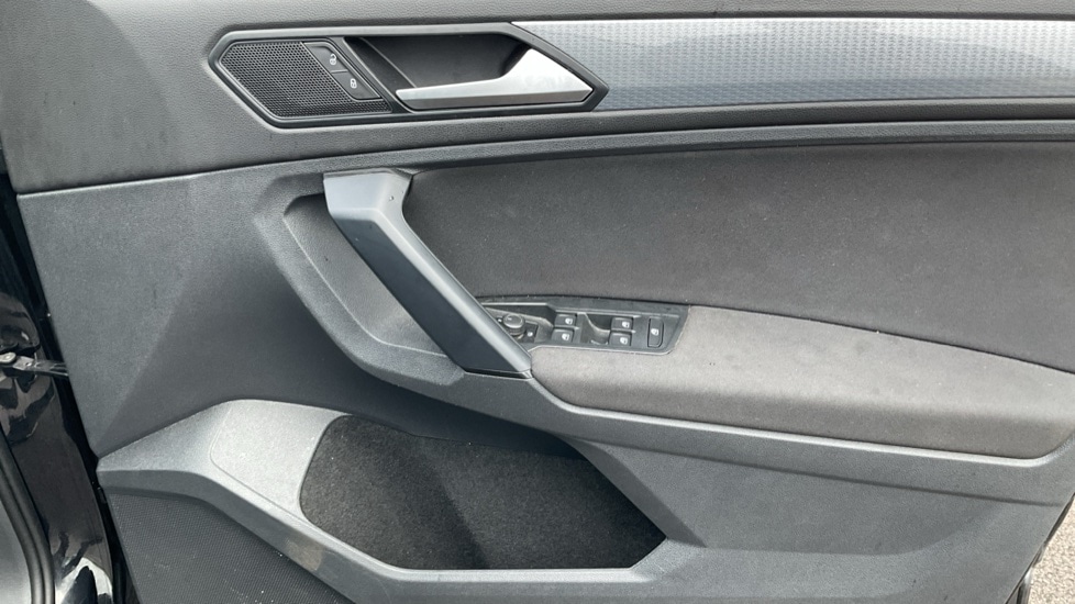 Used Volkswagen Tiguan 2022 for sale - 76092155: Photo 37