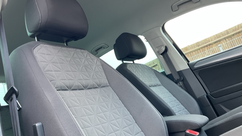 Used Volkswagen Tiguan 2022 for sale - 76092155: Photo 38