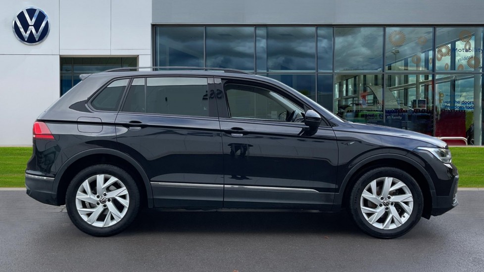 Used Volkswagen Tiguan 2022 for sale - 76092155: Photo 4