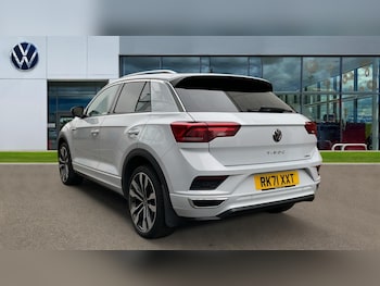 Used Volkswagen T-Roc 2021 for sale - 77067757: Photo