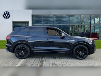 Used Volkswagen Touareg 2021 for sale - 76400826: Photo